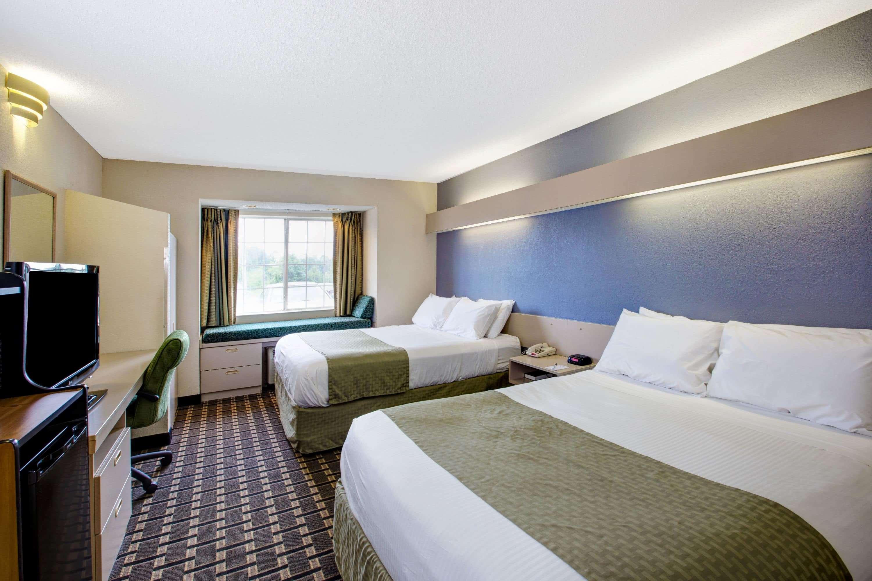 Microtel Inn & Suites By Wyndham Стейтсвил Екстериор снимка