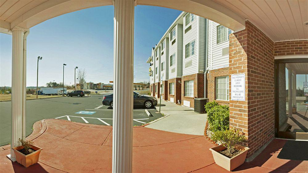 Microtel Inn & Suites By Wyndham Стейтсвил Екстериор снимка